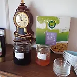 Bnb Haus Weibel Couette-café 3*