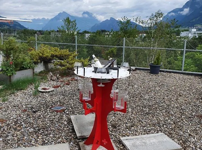 Alojamento de Acomodação e Pequeno-almoço Haus Weibel Landquart