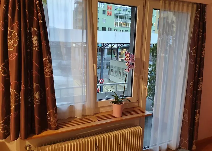 Bed & Breakfast Haus Weibel 3*