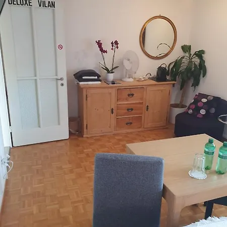 Bed & Breakfast Haus Weibel 3*