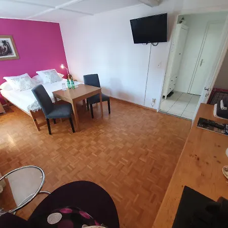 Haus Weibel Bed and Breakfast 3*